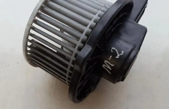 Mazda 2 Heater fan/blower 8727000700 872700-0700