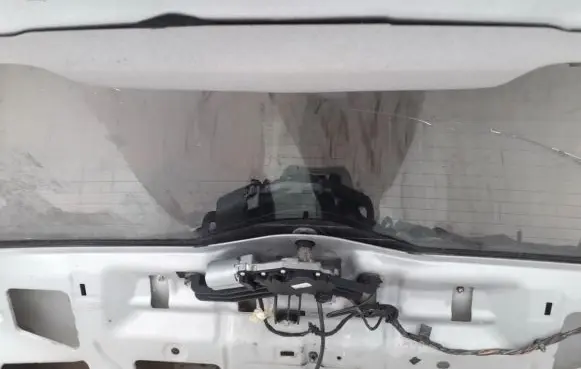 Ford Mondeo Mk III Third/center stoplight