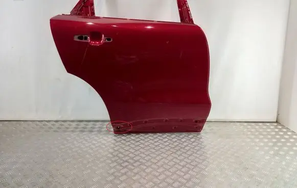 Jaguar F-Pace Rear door T4A1370
