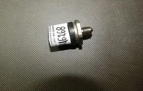 Fuel pressure sensor