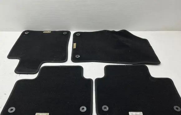 Volvo V60 Car floor mat set 31463145 1111233