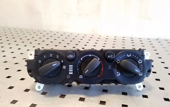 Ford Focus Climate control unit BM5T19980BD