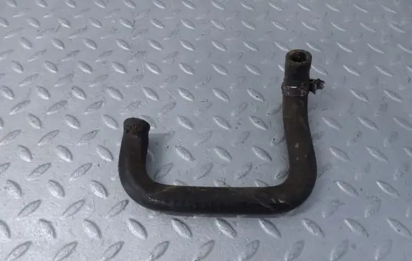 Mercedes-Benz 200 300 W123 Engine coolant pipe/hose