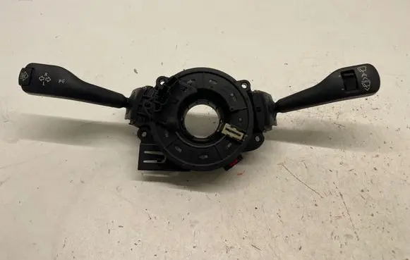 BMW 5 E39 Wiper turn signal indicator stalk/switch 8376445