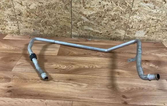 Volkswagen Touareg II Engine coolant pipe/hose 7P0819925C 24032014 AF03025591