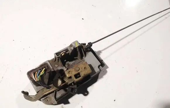 Peugeot 807 Front door lock