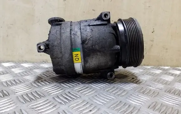 Opel Frontera B Air conditioning (A/C) compressor (pump) 24427890