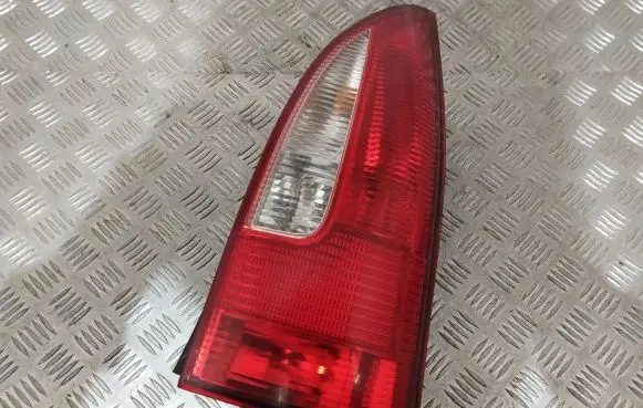 Mazda Premacy Rear/tail lights 22061908