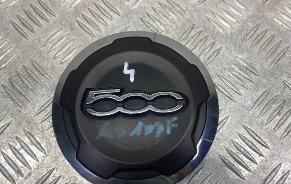 Fiat 500L Original wheel cap 735574469