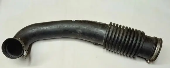 Ford Focus Air intake duct part 4M519A673BA 3M519A673JE