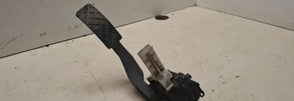 Volkswagen Golf IV Accelerator throttle pedal 6PV00777000 1J1723503H