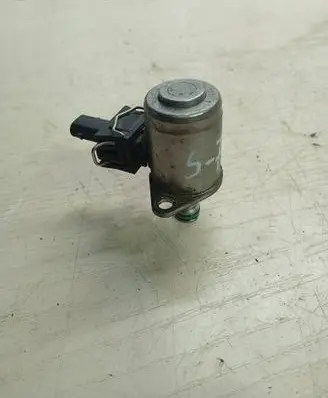 Mercedes-Benz C W204 Hydraulic servotronic pressure valve 613664
