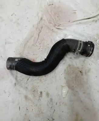 Chrysler Pacifica Engine coolant pipe/hose 68217327