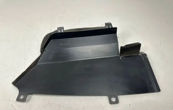 Nissan Leaf II (ZE1) Intercooler air guide/duct channel 921825SH0B