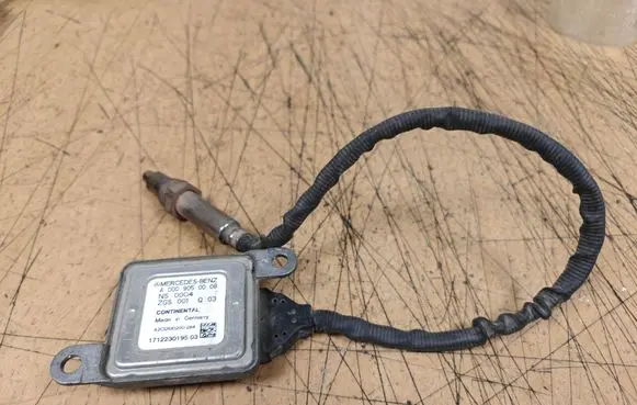 Mercedes-Benz GLC X253 C253 Lambda probe sensor A0009050008