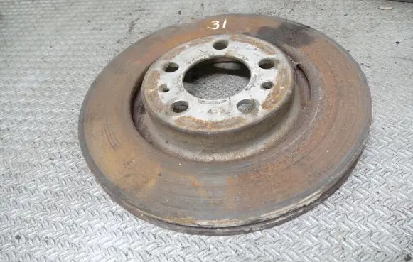 Volkswagen Golf IV Front brake disc