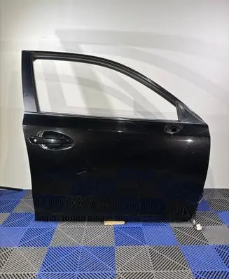 Lexus CT 200H Front door