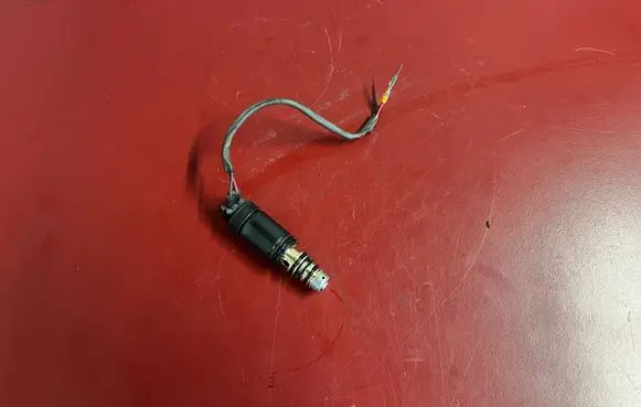 Air conditioning (A/C) pressure sensor