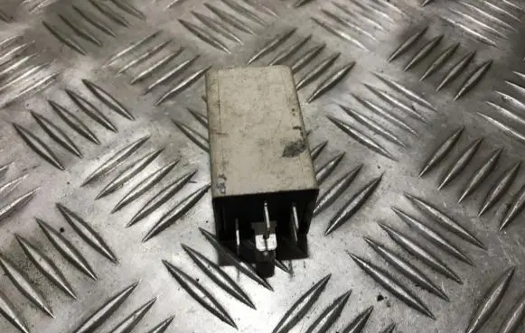 Renault Laguna I Other relay 7700811860