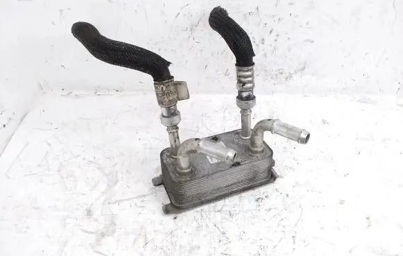 Ford Fusion II Gearbox / Transmission oil cooler DG937A095AD
