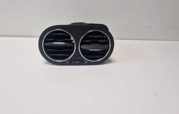 Volkswagen Golf Plus Dashboard side air vent grill/cover trim 5M0819709