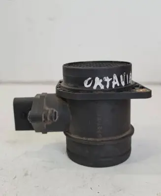 Skoda Octavia Mk1 (1U) Mass air flow meter 06A906461 0280217121