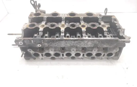 Peugeot 407 Engine head V45