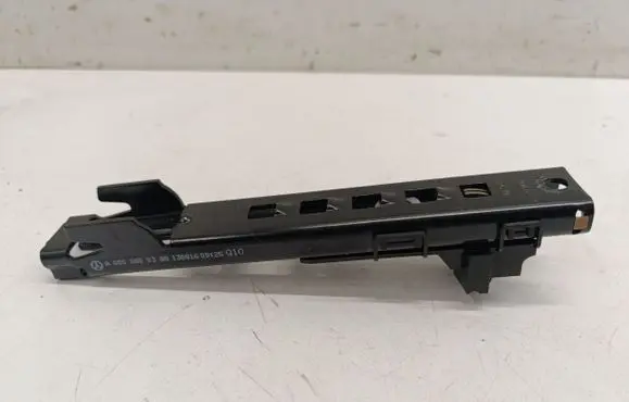 Mercedes-Benz GLA W156 X156 Seat belt adjustment rail A0008600388