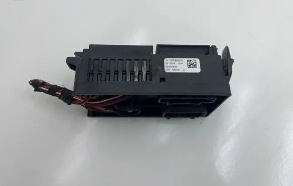 Mercedes-Benz C W206 Fuse module A2239060402