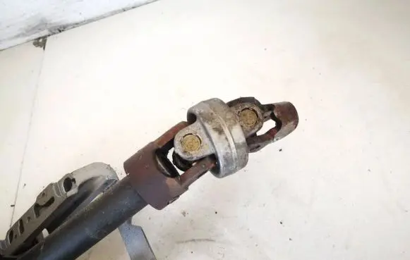 Volkswagen PASSAT B5 Steering column universal joint