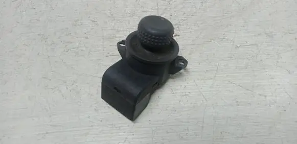 Renault Espace III Wing mirror switch 7700875674