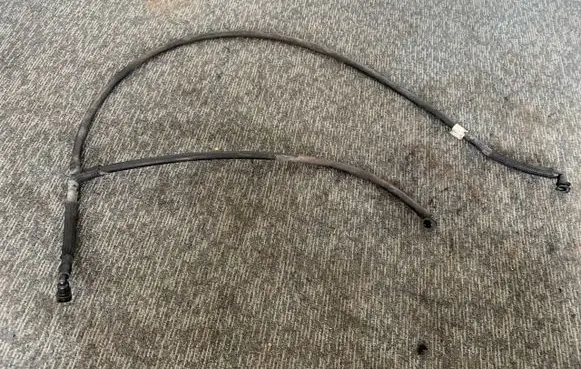 Mercedes-Benz C W204 Headlight washer hose/pipe 