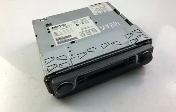 Fiat Punto (188) Radio/CD/DVD/GPS head unit TR5I06X
