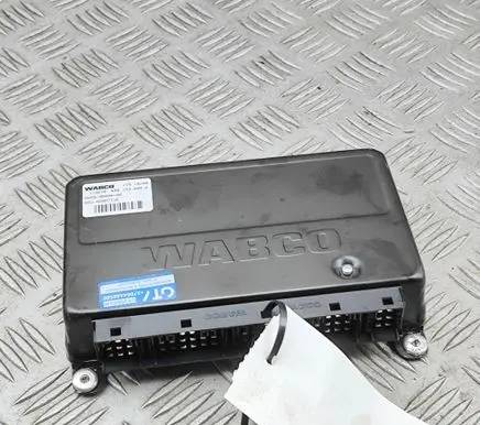 Jaguar XJ X350 Air suspension control unit module (rear) 2W933B494BK