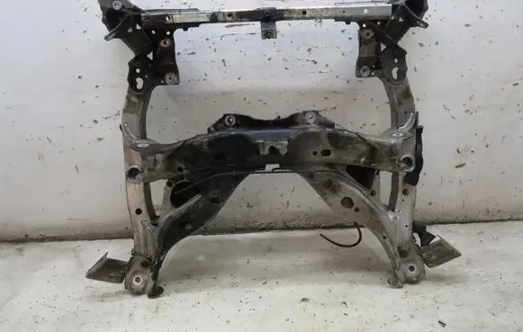BMW 6 F12 F13 Front axle beam 5605835804