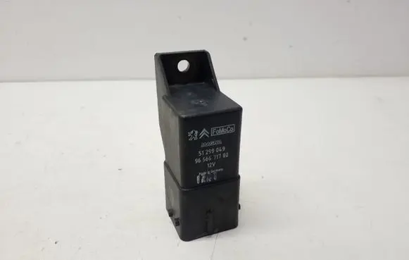 Ford Focus Glow plug pre-heat relay 9666671780 51299049