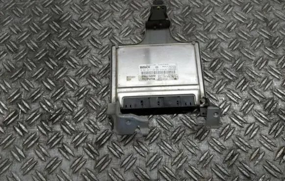 Toyota Yaris Engine control unit/module