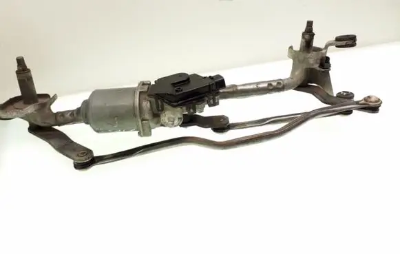 Mazda 5 Front wiper linkage and motor 1593000602