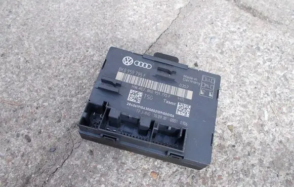 Audi A4 S4 B8 8K Door control unit/module 8K0959795F NE46592