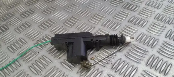 Renault Clio II Central locking vacuum pump 