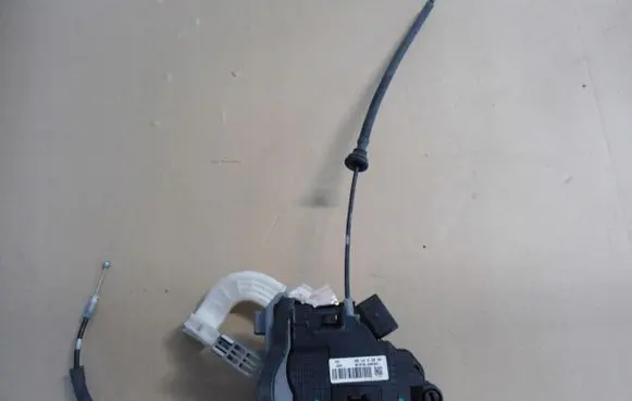 KIA Carens III Sliding door lock 81410-A4030