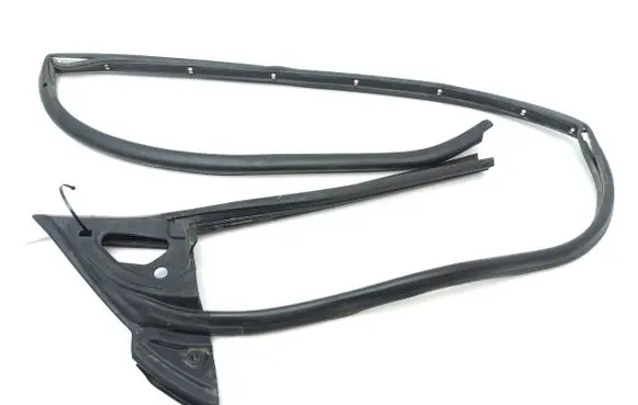 Mercedes-Benz CLK A209 C209 Rubber seal front coupe door A2097200278