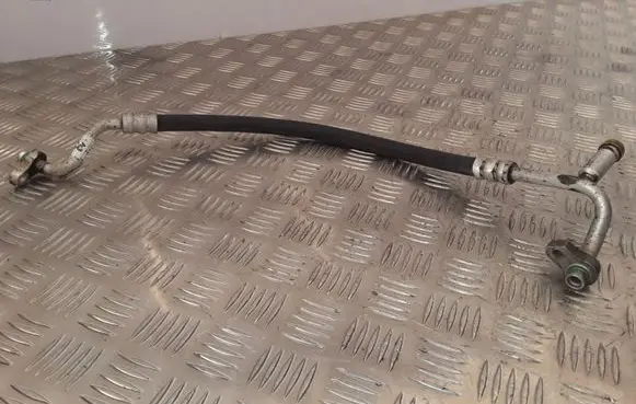 Hyundai Sonata Air conditioning (A/C) pipe/hose