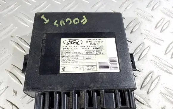 Ford Focus Comfort/convenience module 5WK47220A 98AG15K600EA T83SA