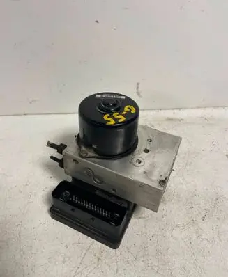 Volvo V70 ABS Pump 8671224 P08671223 5WK84002