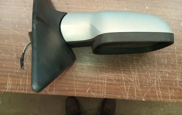 Renault Megane II Front door electric wing mirror 