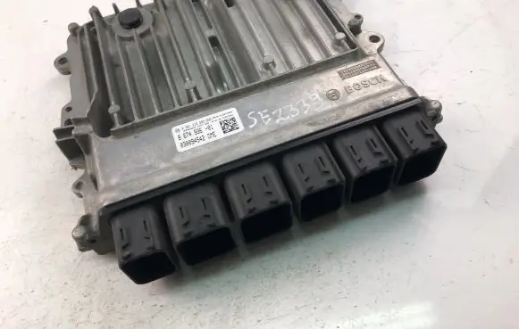 BMW 5 G30 G31 Engine control unit/module 8674936