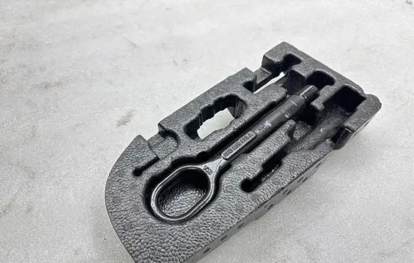 Volkswagen ID.4 Tool box 10A012115C 4H0805615A