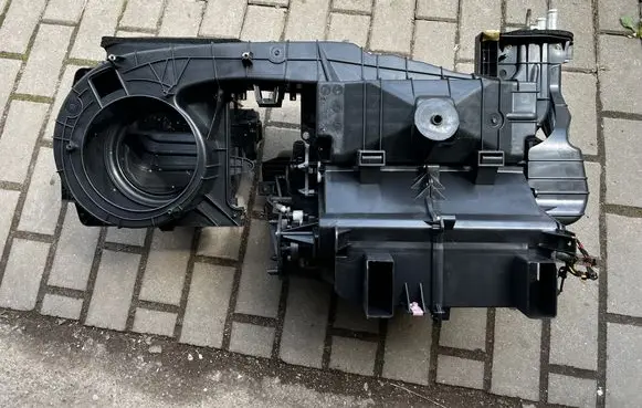 Chrysler Grand Voyager V Interior heater climate box assembly P55111609AK 55111609AK