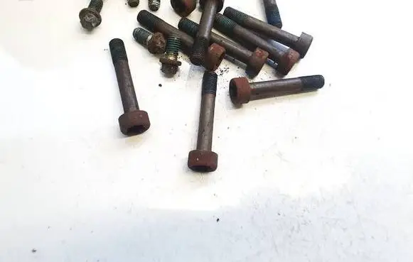 Opel Vectra C Nuts/bolts 
